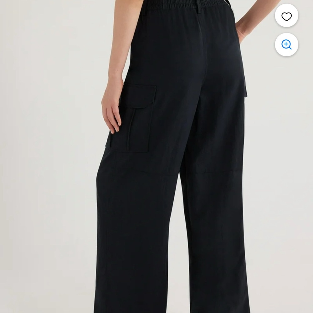 Chic Black Wide-Leg Women's Pants - Picture 3 of 7